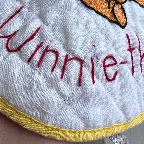 Vtg Disney Winnie The Pooh Honey Pot Bees Quilted Cross Stitch Bib Sears USA GUC - Picture 7 of 9
